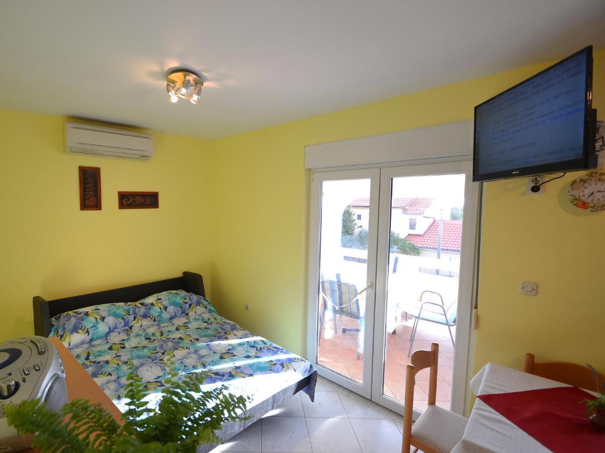 Apartment Lidija By Interhome Vir Exterior foto